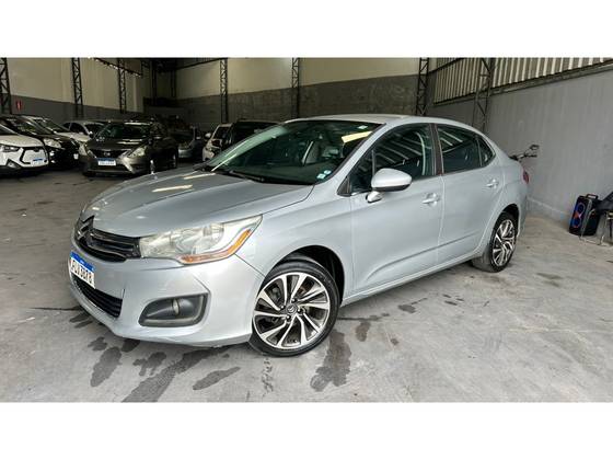 CITROËN C4 LOUNGE 2.0 MPFI TENDANCE 16V FLEX 4P AUTOMÁTICO CITROËN C4 LOUNGE 2.0 MPFI TENDANCE 16V FLEX 4P AUTOMÁTICO